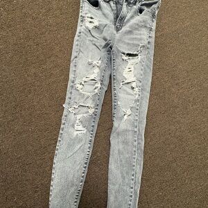 American Eagle Outfitters Light Blue Distressed Skinny Jeans